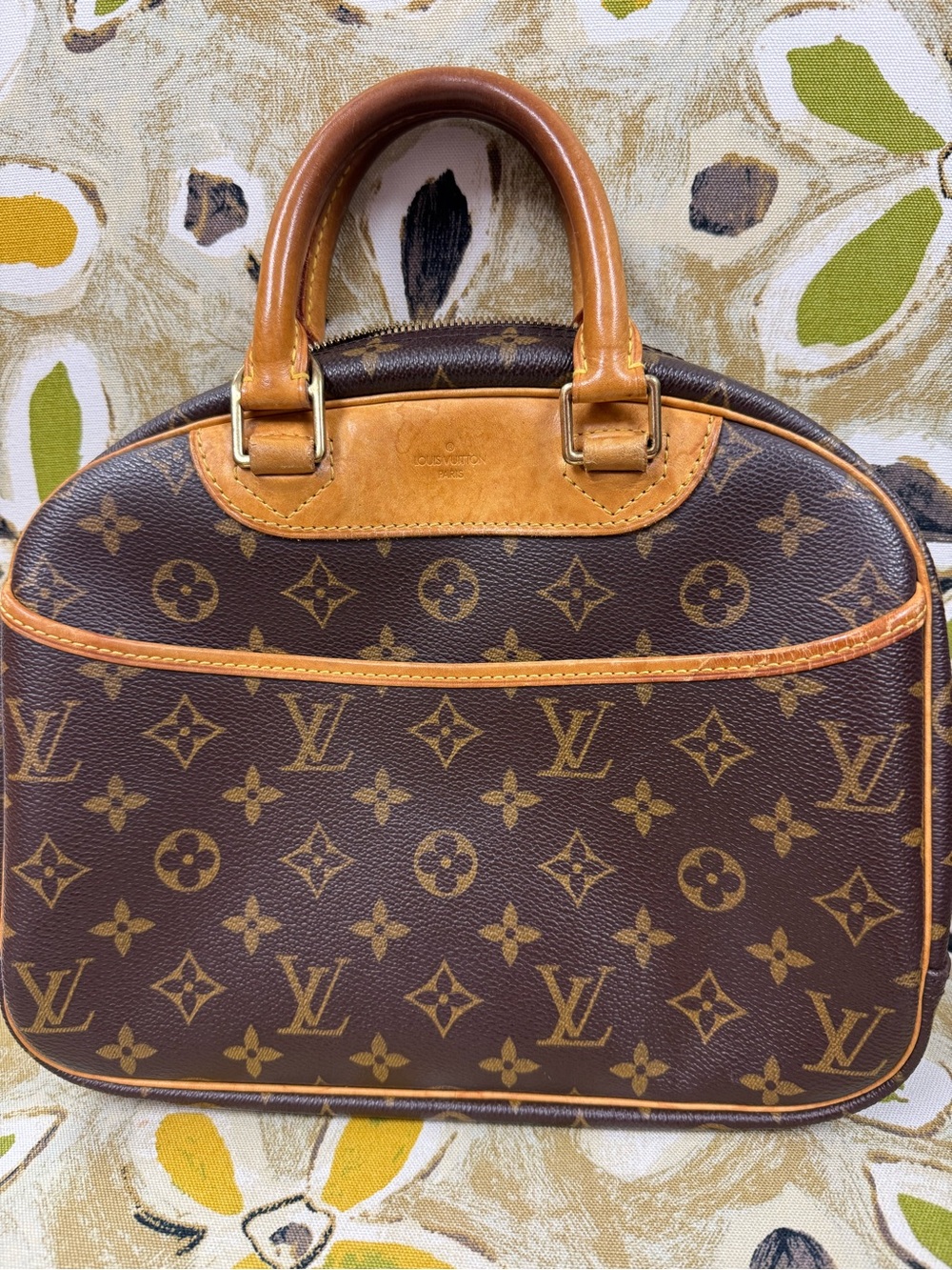 Louis Vuitton Monogram Deauville Travel Bag with Certificate of Authenticity